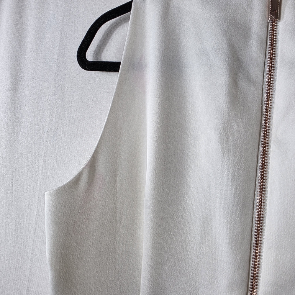 Ted Baker Rubelle Blenheim Palace ruched detail midi dress in natural maximalist - Picture 2 of 16